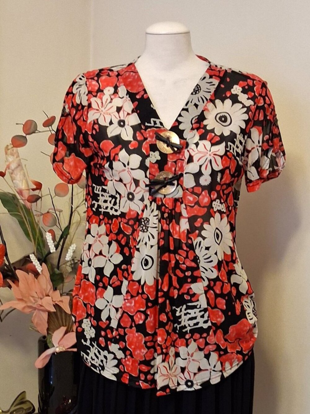 NWT Women’s Pleated Floral Printed Short Sleeve Blouse Well Tailored Quality Top
